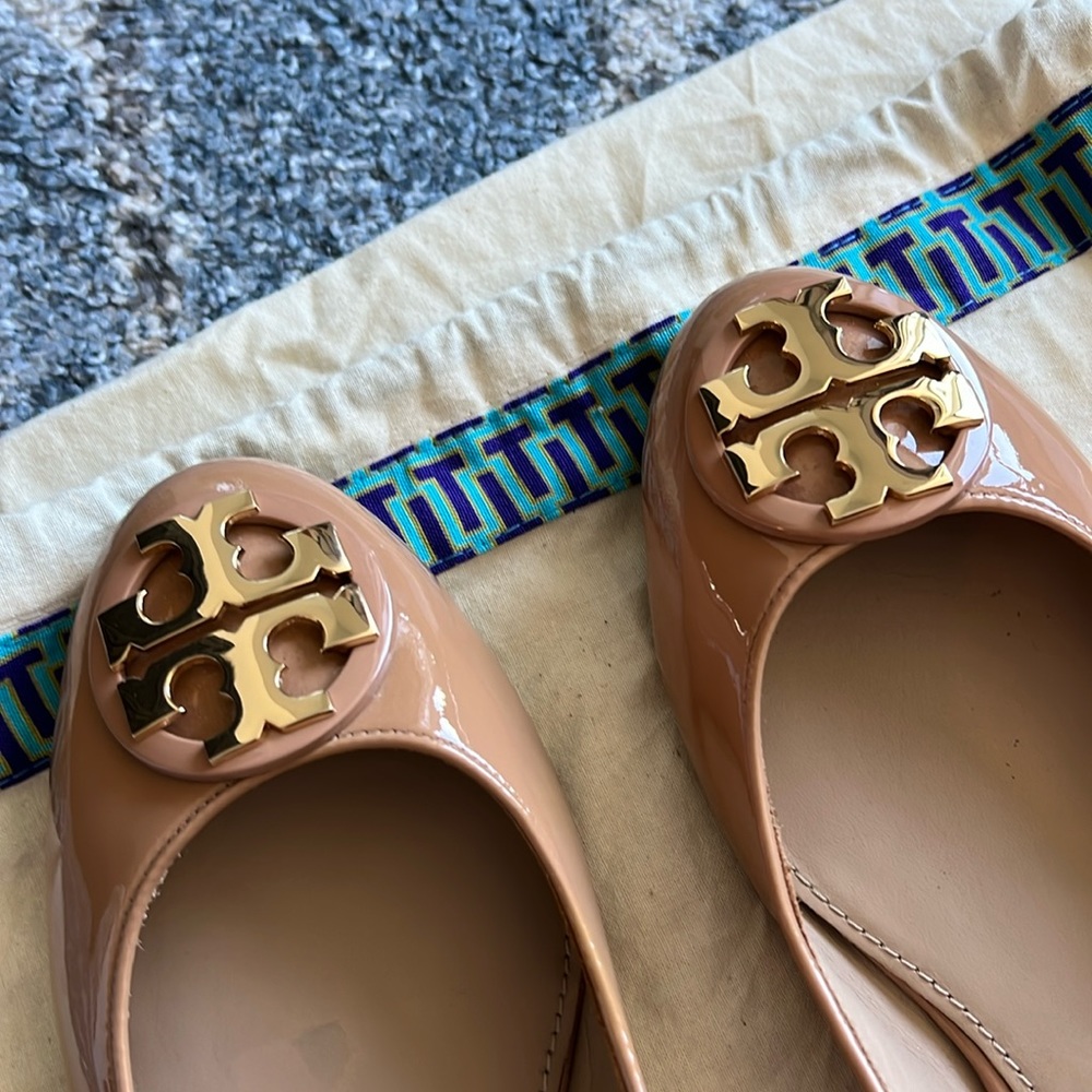 Tory Burch Tan Patent Leather Flats - Sz 9.5